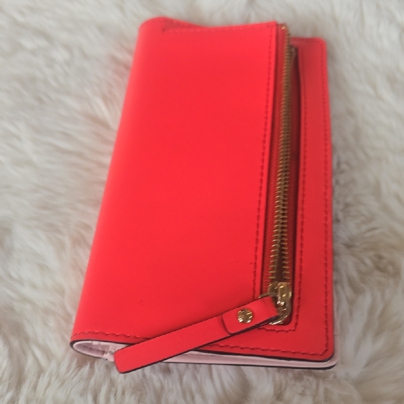 Kate Spade Coral Wallet - Picture 6 of 8